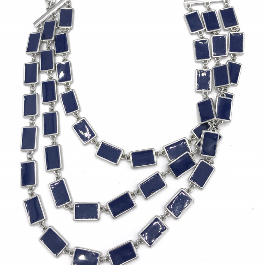 Charming Charlie Blue Necklace Case 10 2787 14$